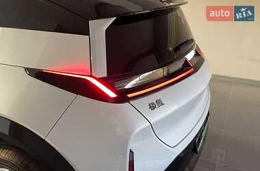Позашляховик / Кросовер Zeekr X 2025 в 