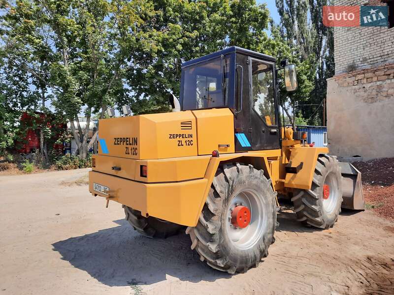 Фронтальный погрузчик Zeppelin ZL 1995 в Николаеве