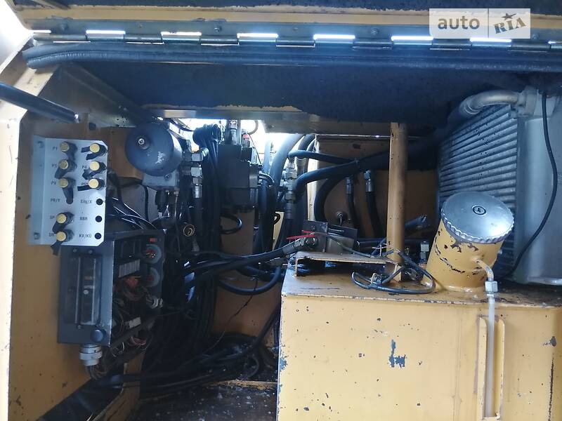 Екскаватор навантажувач Zeppelin ZM13 1994 в Калуші