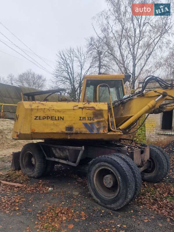 Экскаватор погрузчик Zeppelin ZM13 1994 в Ладыжине