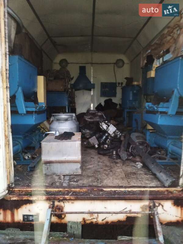 Изотермическая будка ЗИЛ 10A 1995 в Шостке