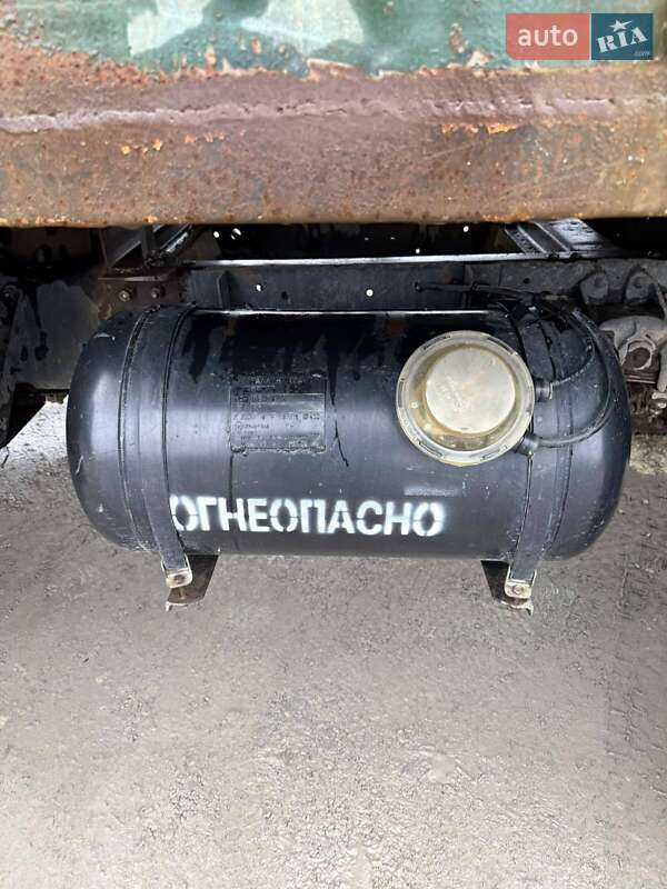 Самосвал ЗИЛ 130 1987 в Сваляве