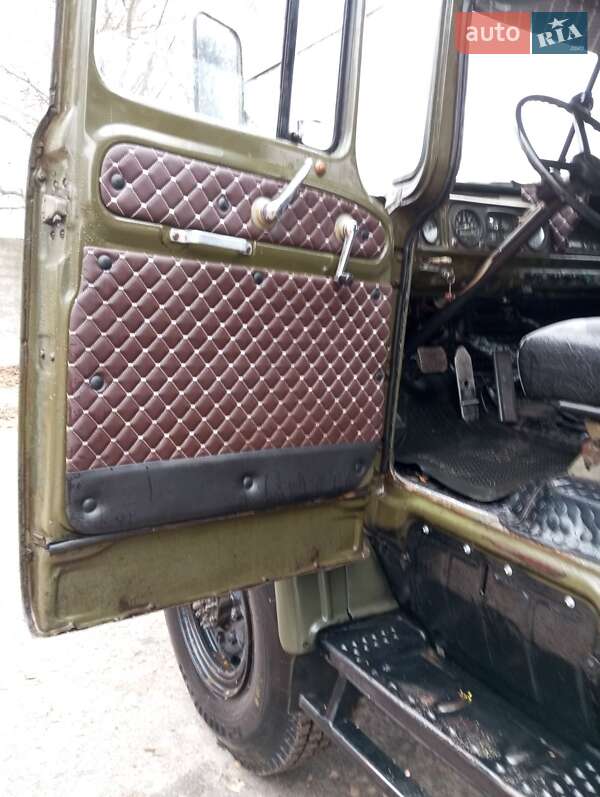 Самоскид ЗИЛ 131 1987 в Богуславі