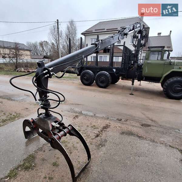 Лесовоз / Сортиментовоз ЗИЛ 131 1983 в Коростене