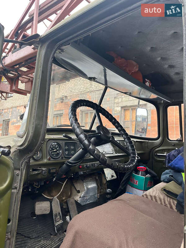 Автовышка ЗИЛ 131 1984 в Николаеве