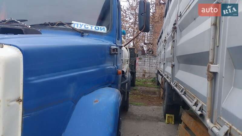 Бензовоз ЗИЛ 4331 1990 в Краматорске
