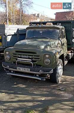 Грузовой фургон ЗИЛ ММЗ 554 1980 в Чечельнике