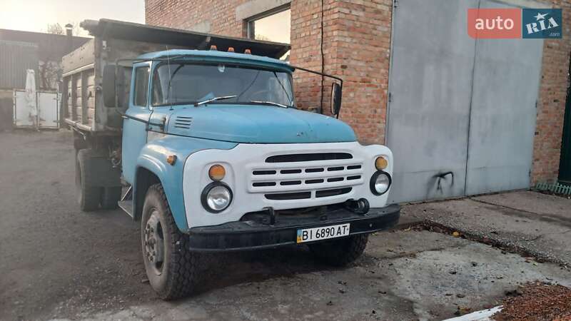 Самосвал ЗИЛ ММЗ 554 1985 в Лубнах фото Самосвал ЗИЛ ММЗ 554 1985 в Лубнах