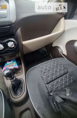 Хэтчбек Zotye Z100 2015 в 