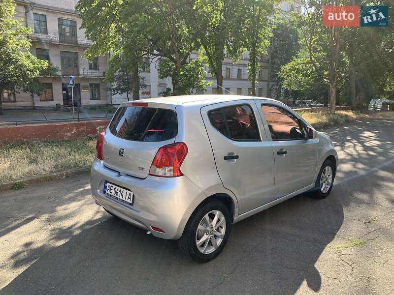Хетчбек Zotye Z100 2015 в Кривому Розі фото 8 Хетчбек Zotye Z100 2015 в Кривому Розі