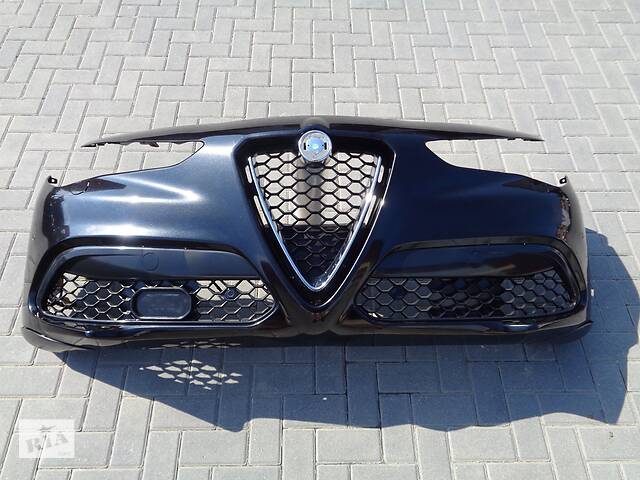 купить бу Бампер передній Alfa Romeo Stelvio 2016-2021 в Киеве