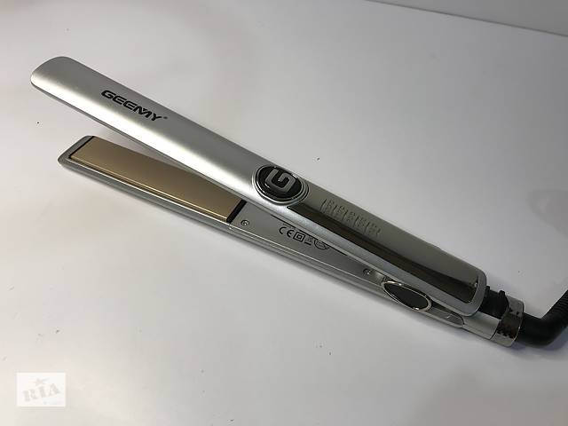 Утюжок-выпрямитель для волос с керамическим покрытием Gemei GM-416 35 W