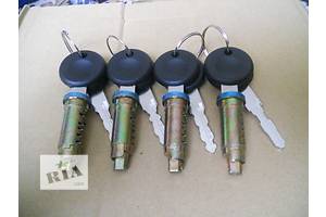 Kupit Novye Zamki Dveri Folksvagen T4 Transporter S Cenami I Foto V Ukraine Zapchasti Ria